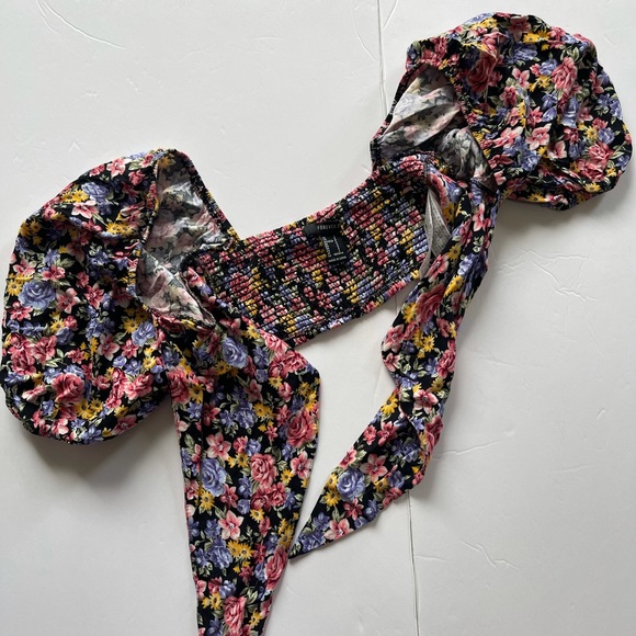 Floral front tie puff sleeve cropped top - Picture 2 of 4